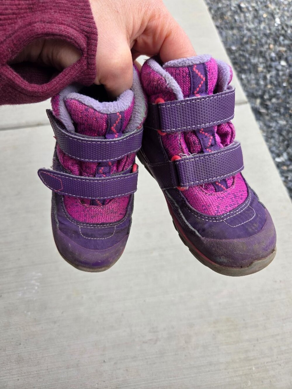 See Kai Run Size 10 Waterproof Sneakers